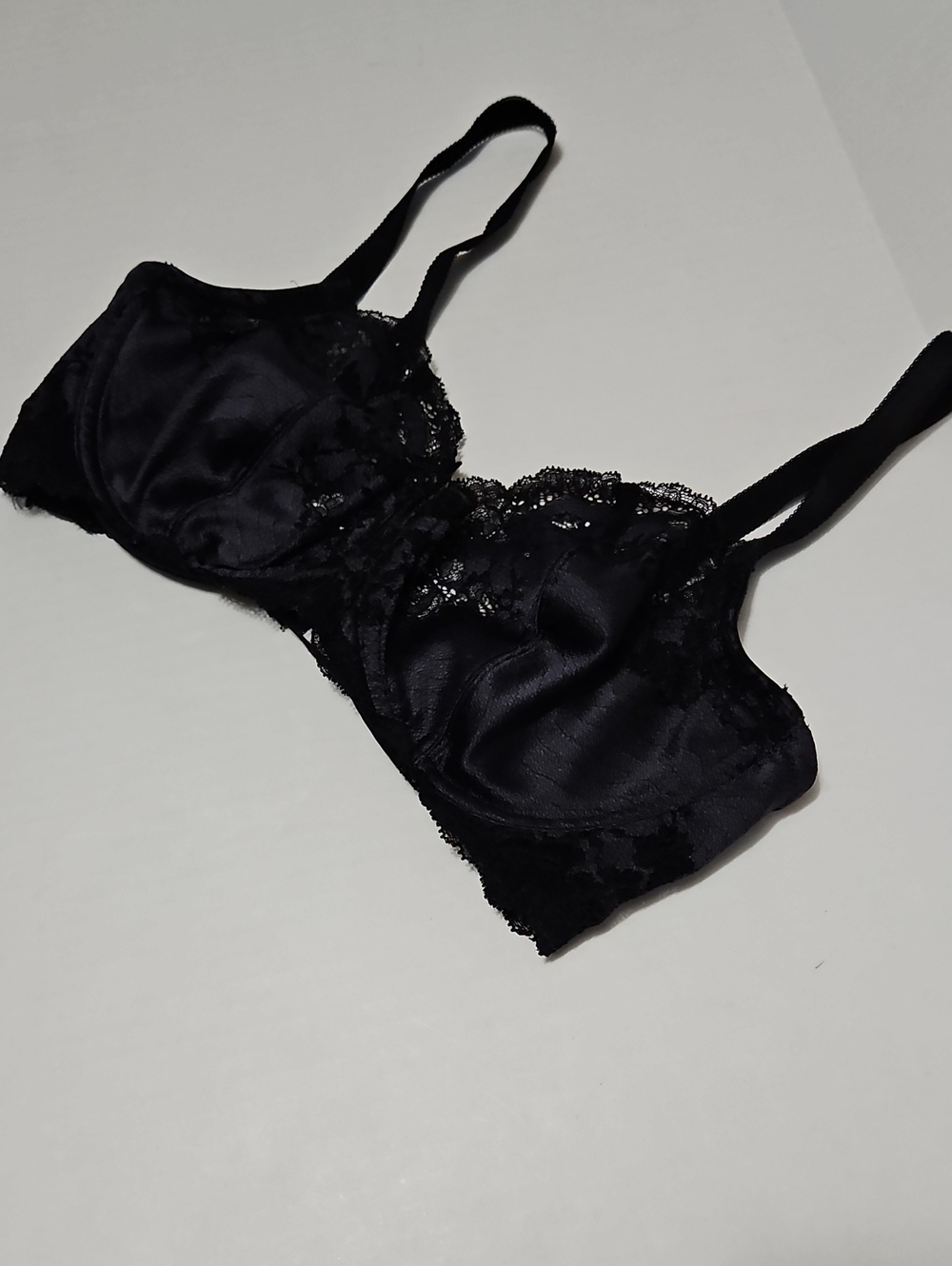 Wacoal Black Satin & Lace Underwire Bra Size 32DDD